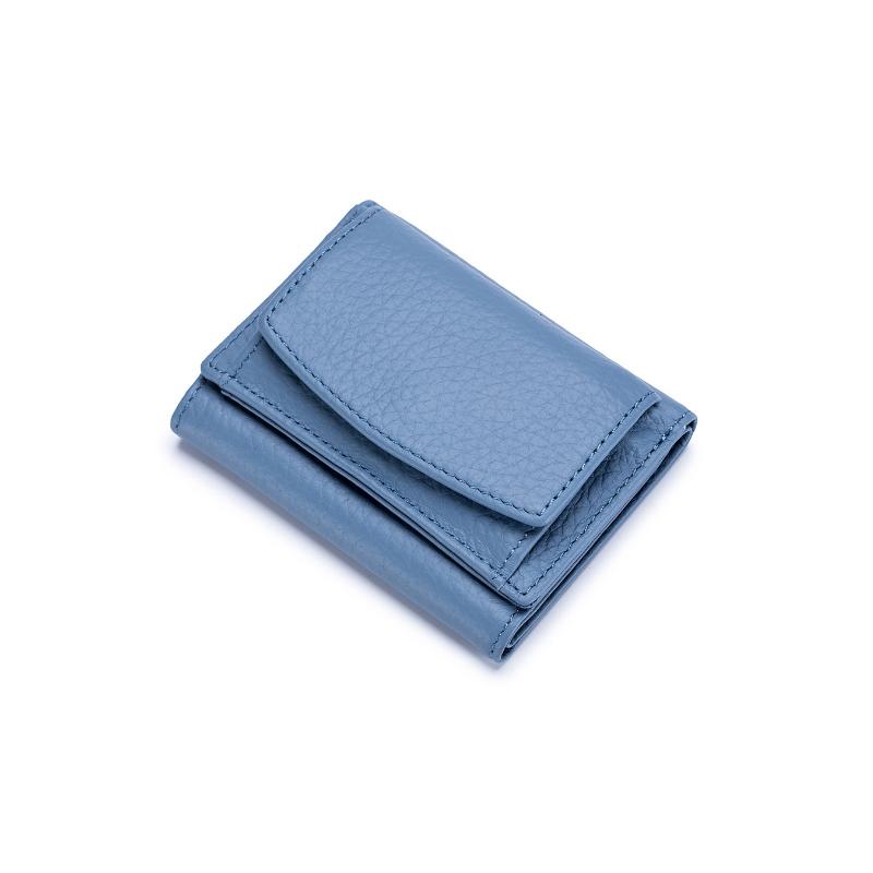 Handcrafted RFID wallet made of soft leather