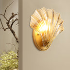Single Scalloped Shell Wall Lamp Country Style Black/Gold Ribbed Glass Sconce Lighting Fixture