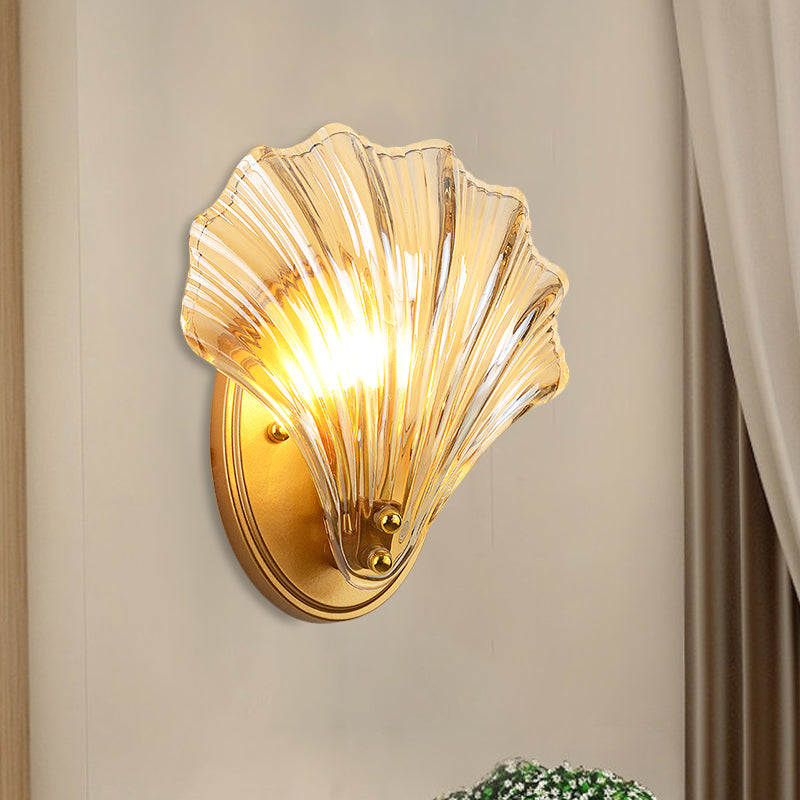 Single Scalloped Shell Wall Lamp Country Style Black/Gold Ribbed Glass Sconce Lighting Fixture