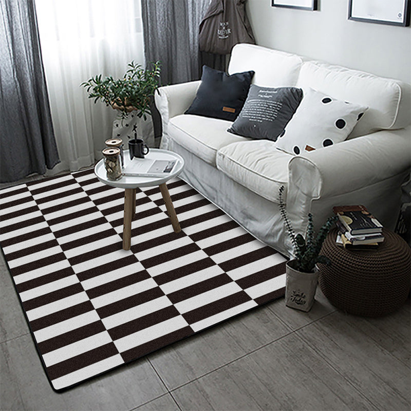 Contemporary Checkered Pattern Rug Black and White Polyester Rug Machine Washable Non-Slip Area Rug for the Bedroom