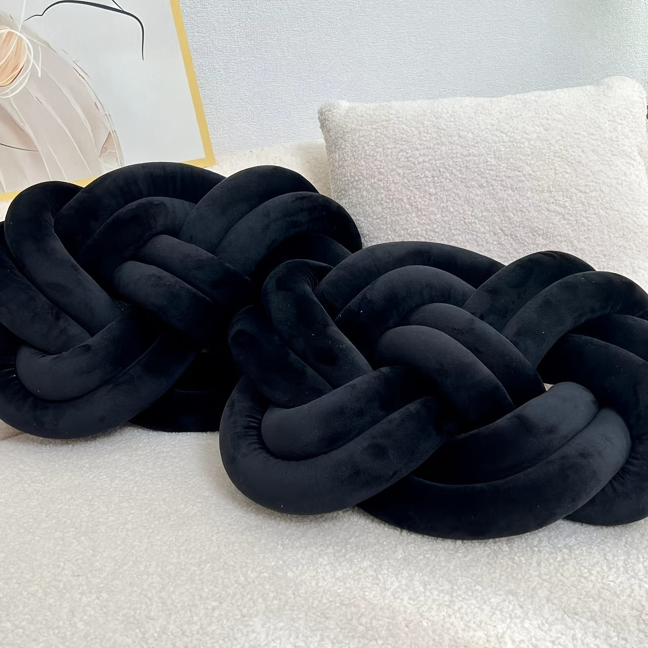 Pillow - Luxurious soft pillows with button design