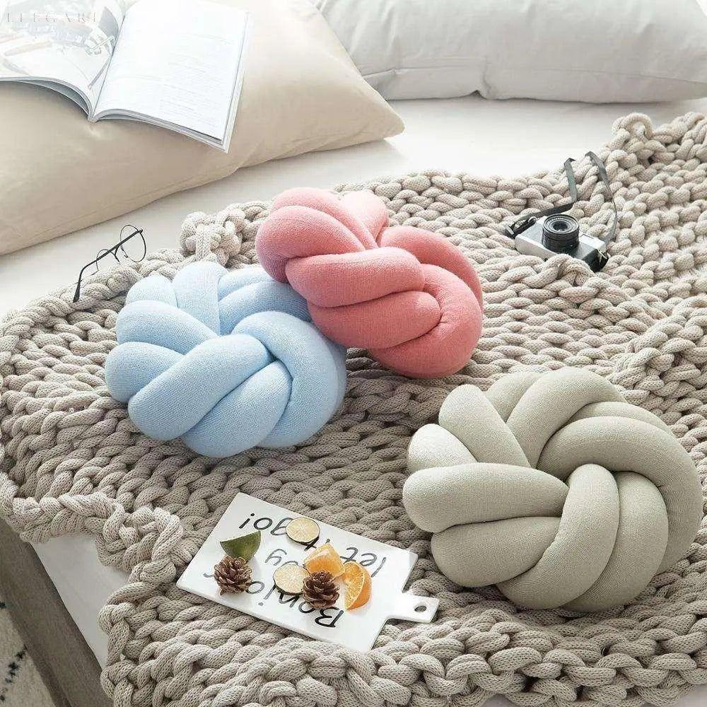 Cotton Knot Pillow - Cotton Knot Pillow | Vinantica