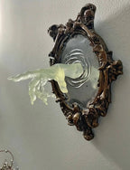 Vinantica | Spirit in the Mirror – Shining 3D wall decoration made of resin for mysterious spaces