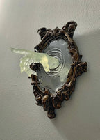 Vinantica | Spirit in the Mirror – Shining 3D wall decoration made of resin for mysterious spaces