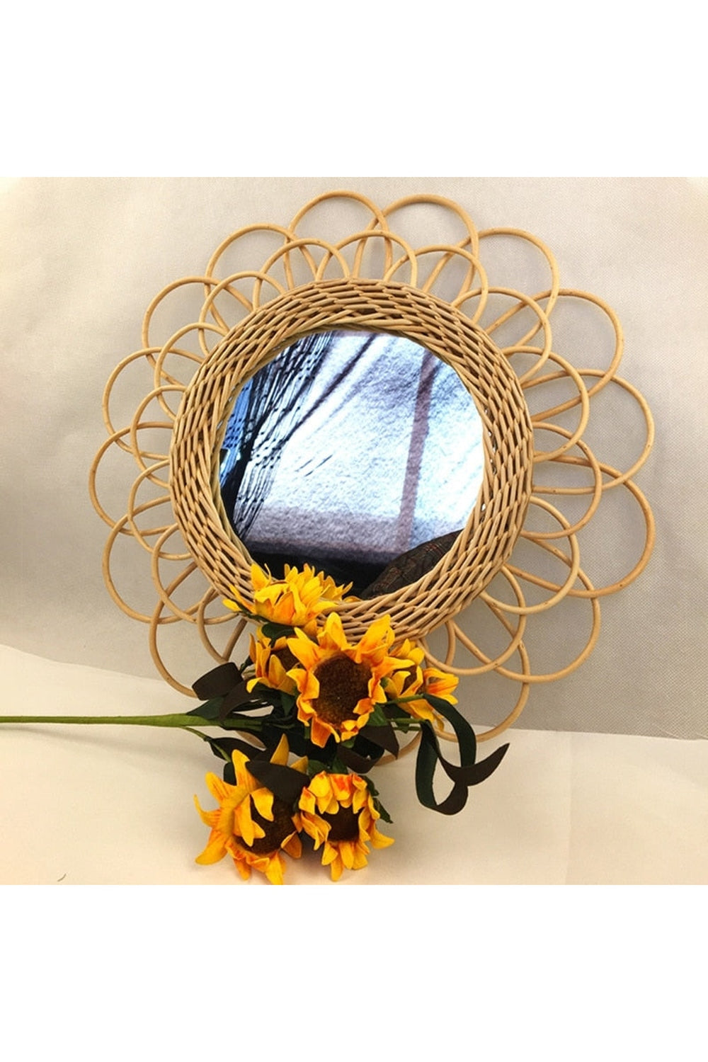 Round Makeup Mirror | Vinantica