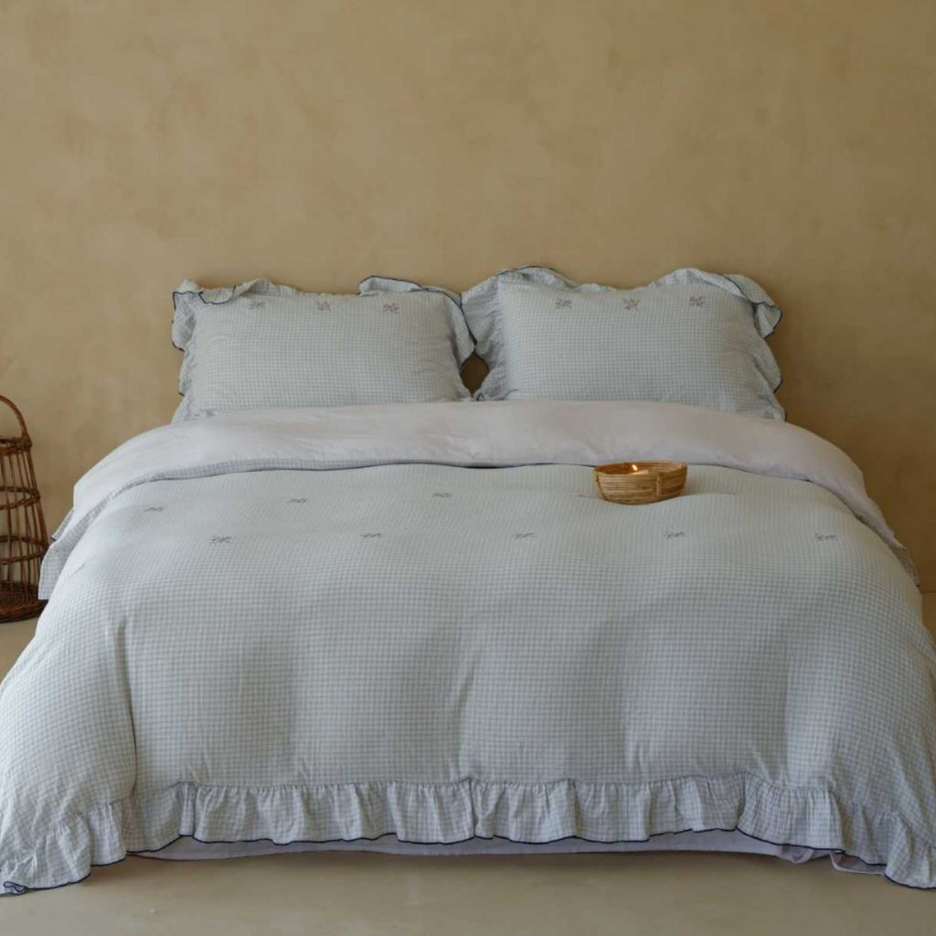 Romantic bed linen set made of cotton percale with frill, fine Vichy check and embroidered accents