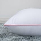 Premium square throw pillow inserts with piped edge and hypoallergenic hollow-fiber fill Vinantica