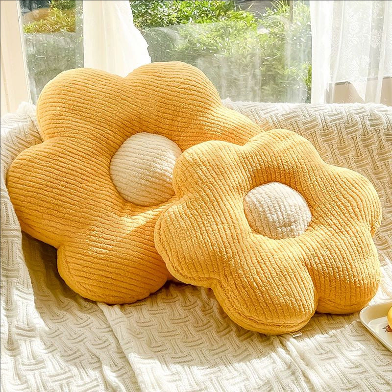 Flower-shaped cuddly pillow Vinantica