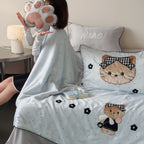 Children's bedding set with quilted cover and bear application