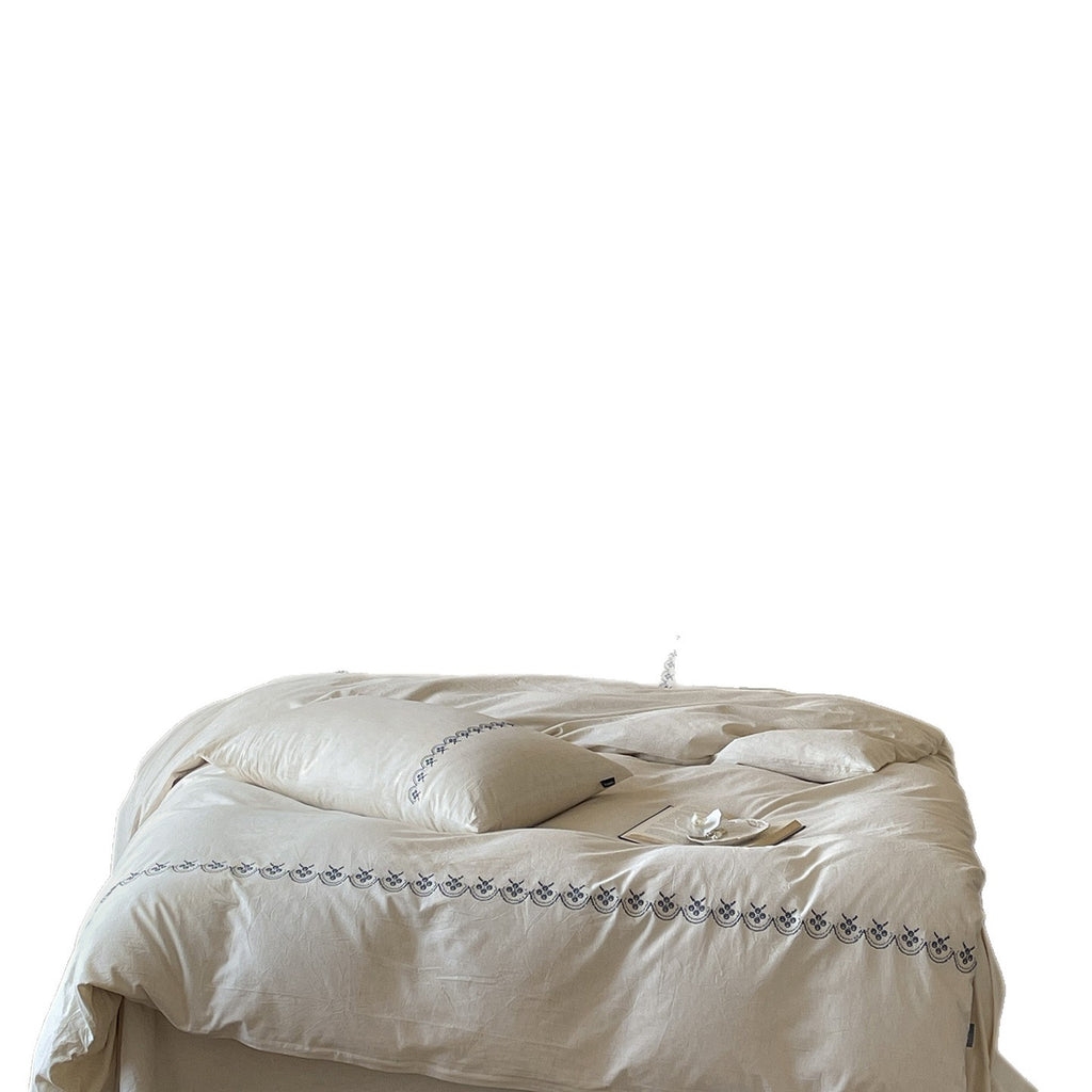 Linen-cotton bedding set with fine decorative embroidery