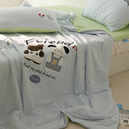 Bedding set made of cotton satin with minimalist panda print and extra soft fitted sheet