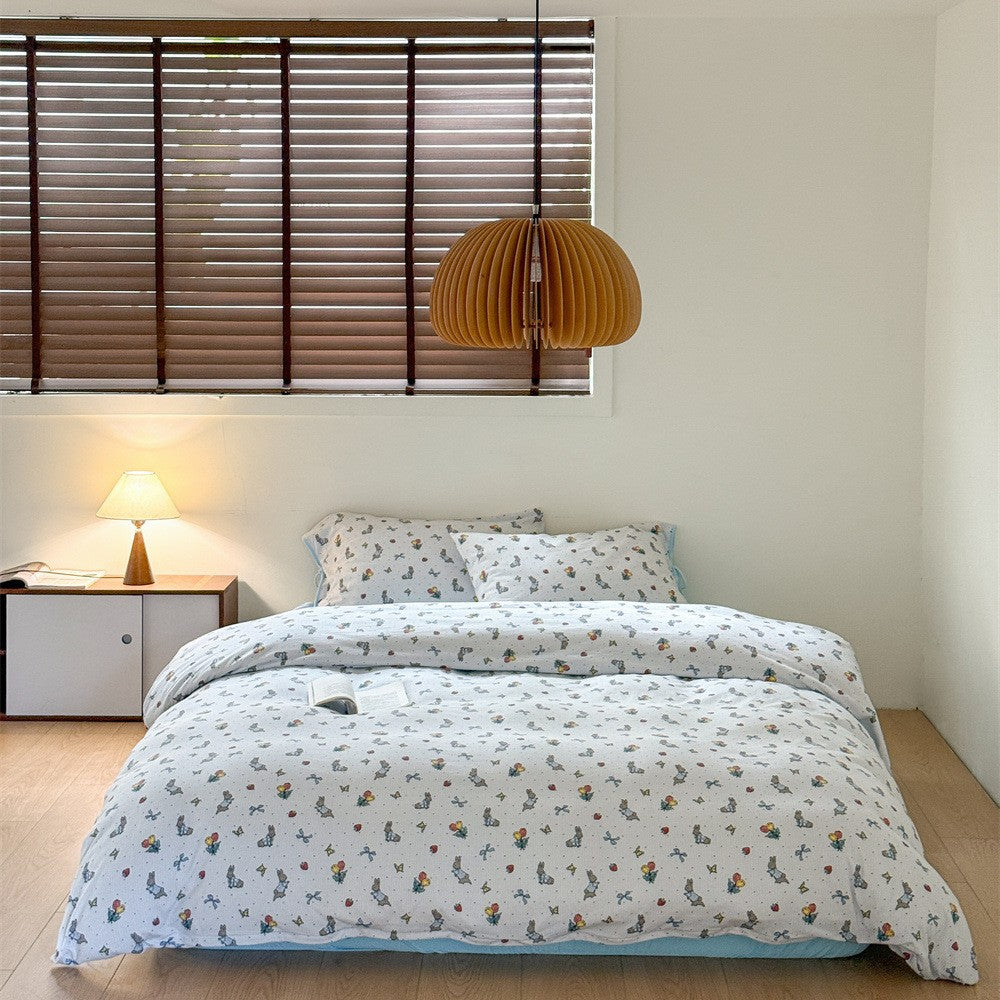 Cotton duvet cover set with subtle animal and balloon illustration, breathable all-season quality