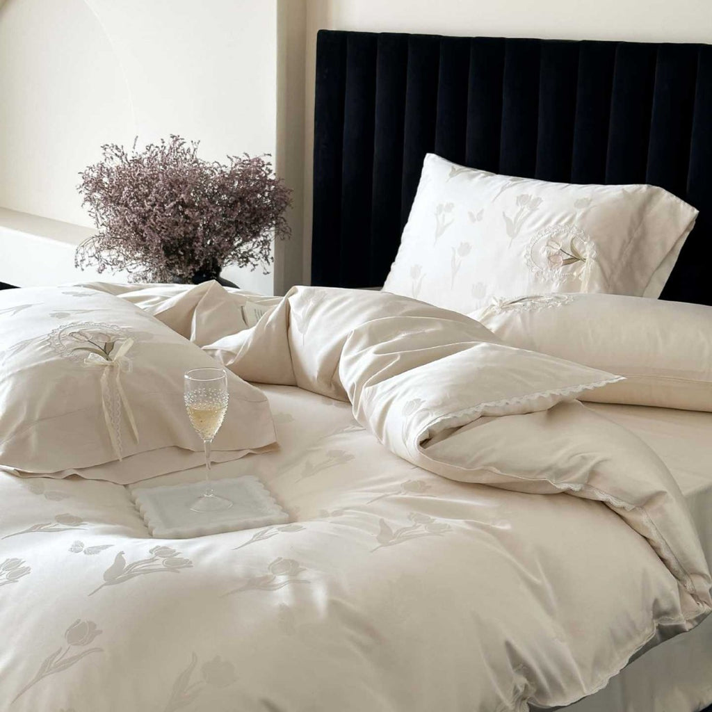 Elegant satin bedding set with floral jacquard embroidery and lace trim