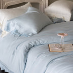 Bedding set with ties and bed skirt made of high-quality cotton percale