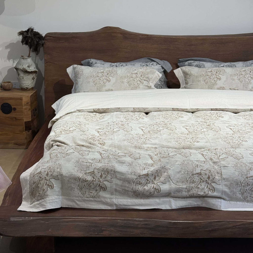 Premium fine linen duvet cover set with vintage paisley and bed skirt