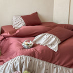 Elegant bedding set made of cotton satin with embroidered frill and reversible pillow
