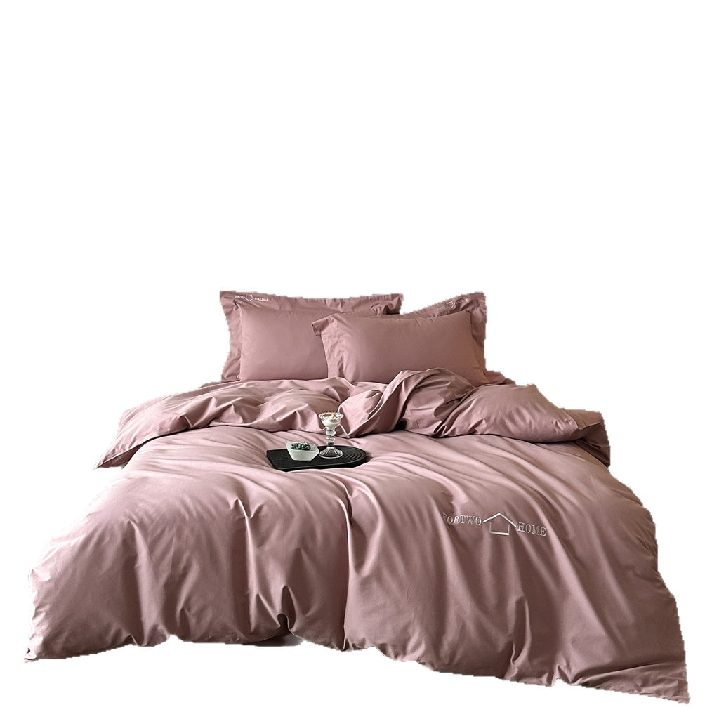 Modern cotton satin bed linen set with embroidered logo, extra soft hotel finish and zipper