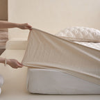 Quilted mattress protector with all-around elastic and breathable cotton filling