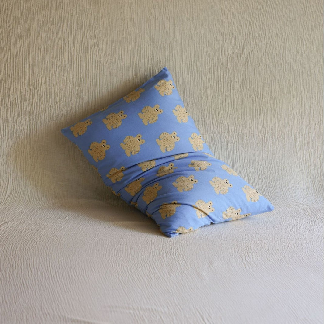 Children's pillowcase made of cotton percale with cute bear print