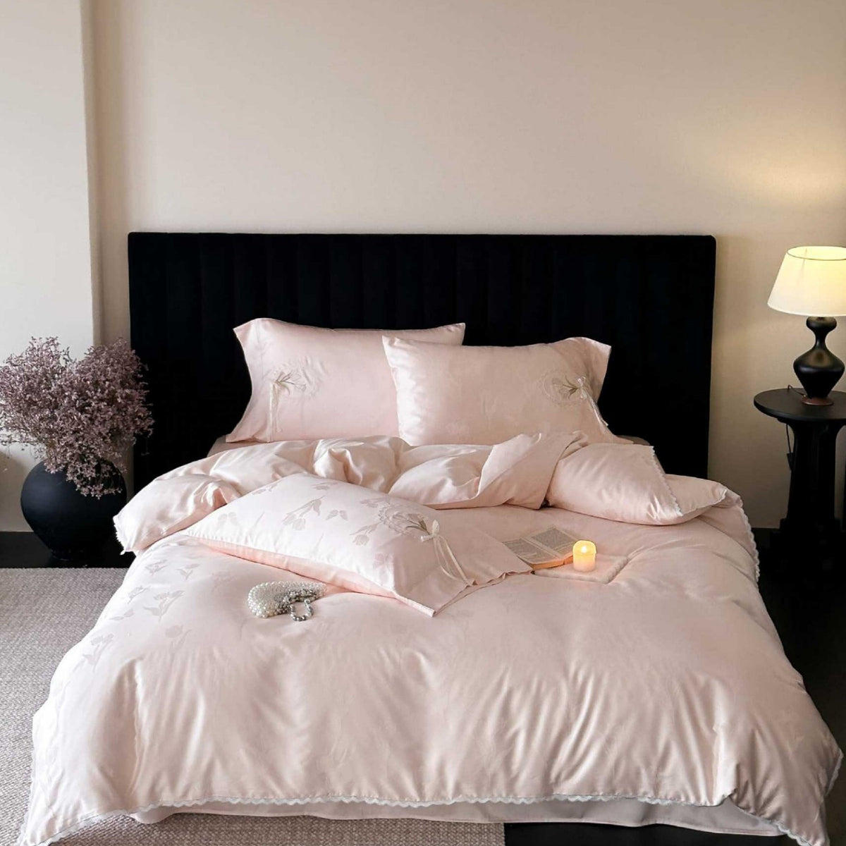 Elegant satin bedding set with floral jacquard embroidery and lace trim