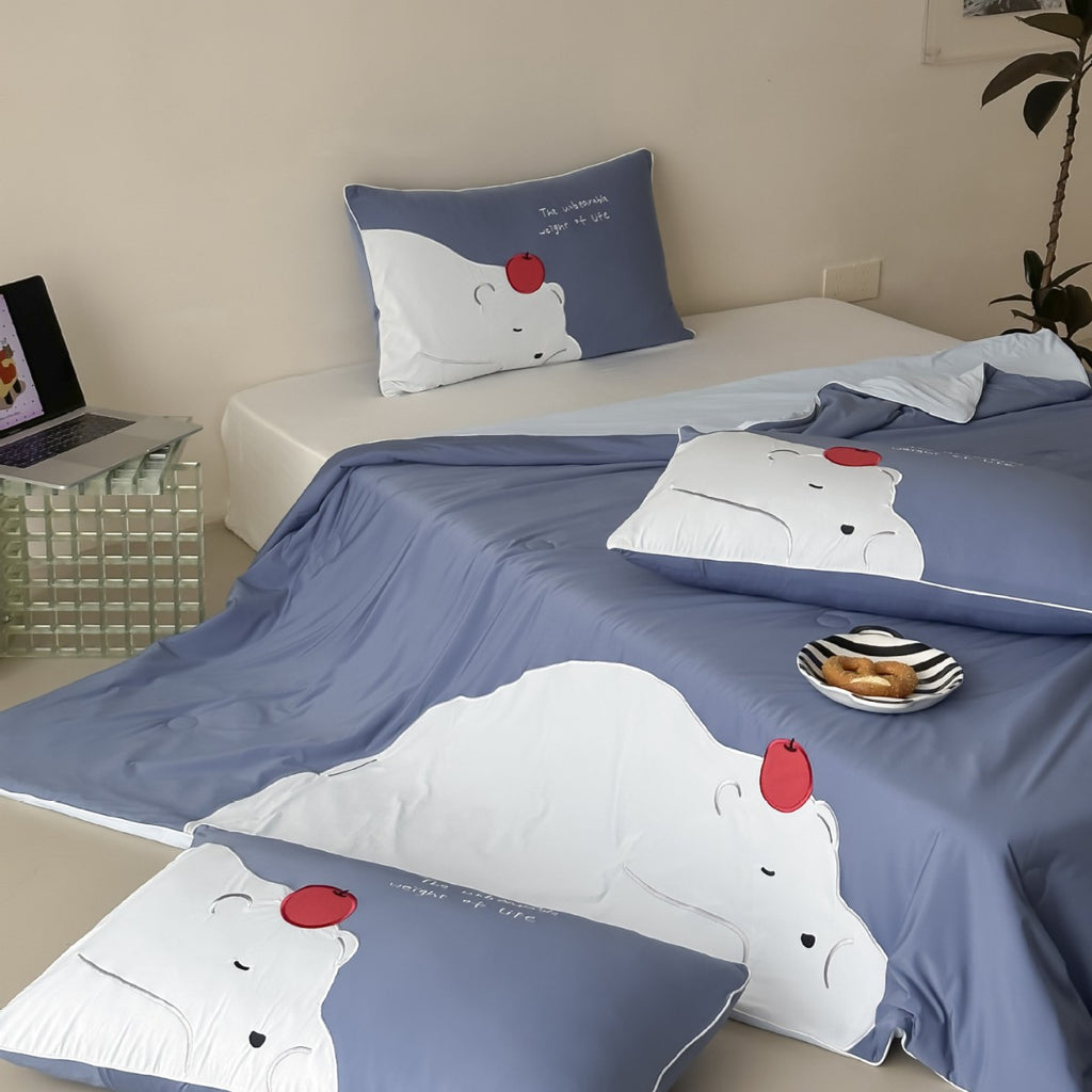 Cotton jersey bedding set with large dog appliqué
