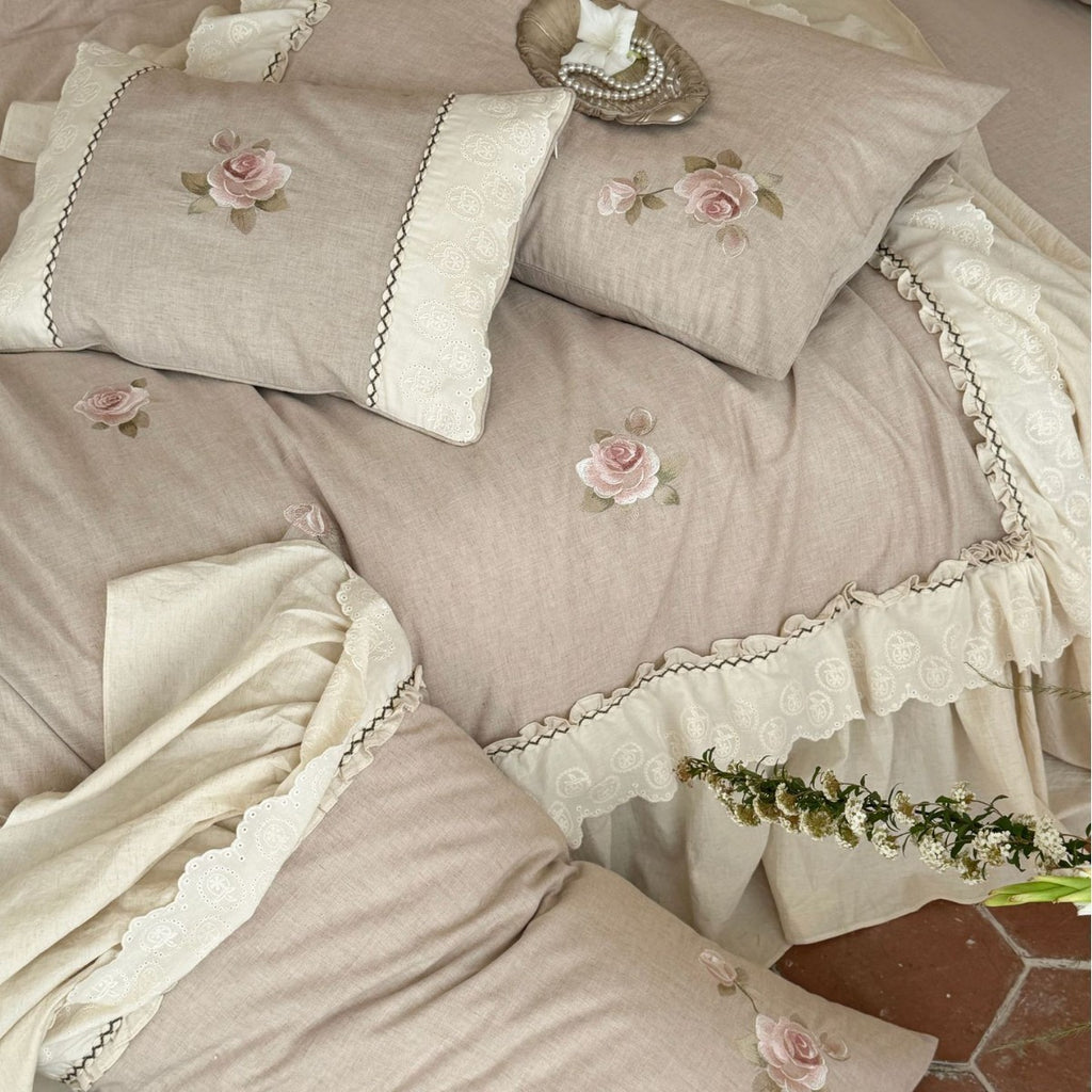 Romantic ruffled bedding set made of cotton-linen with rose embroidery and bed skirt