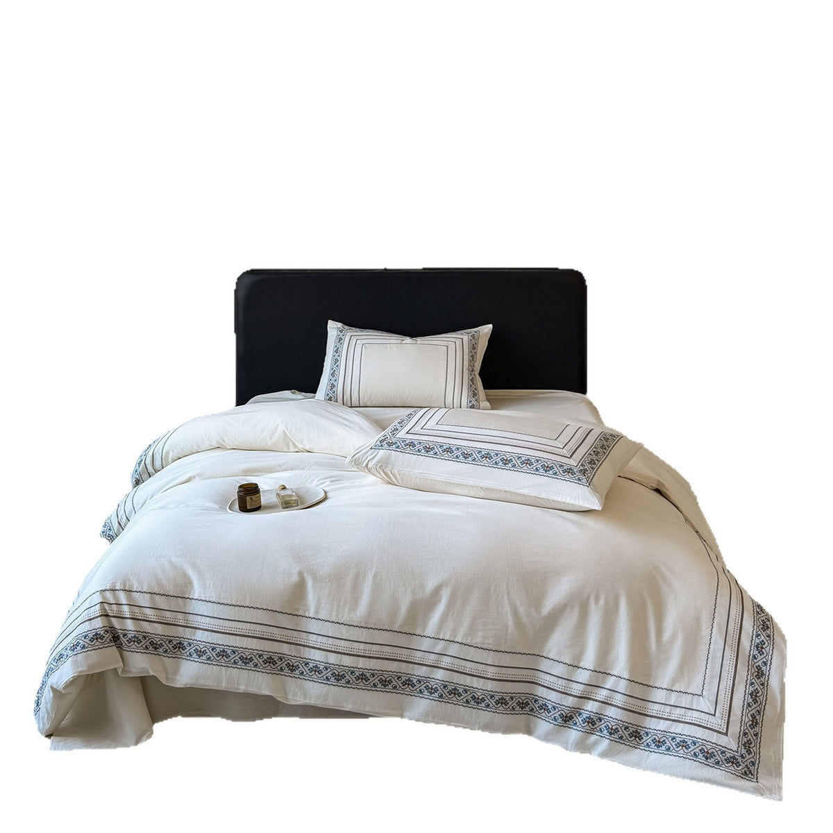 High-quality cotton percale bedding set with fine border embroidery