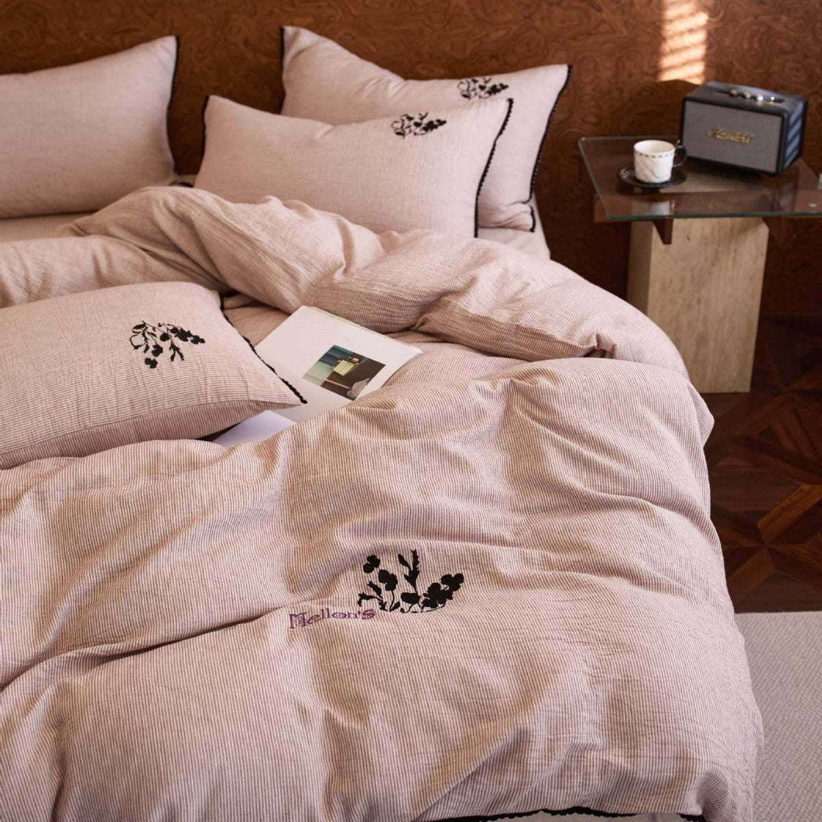High-quality cotton blend bedding set with embroidery