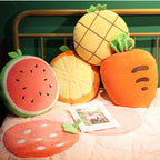 Plush pillow in carrot shape Vinantica