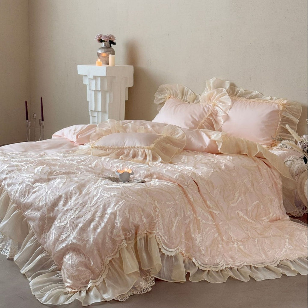 Opulent satin bed set with jacquard-embroidered bedspread and voluminous ruffle hem