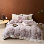 Luxurious velvety bedding set with teddy fleece and floral motif