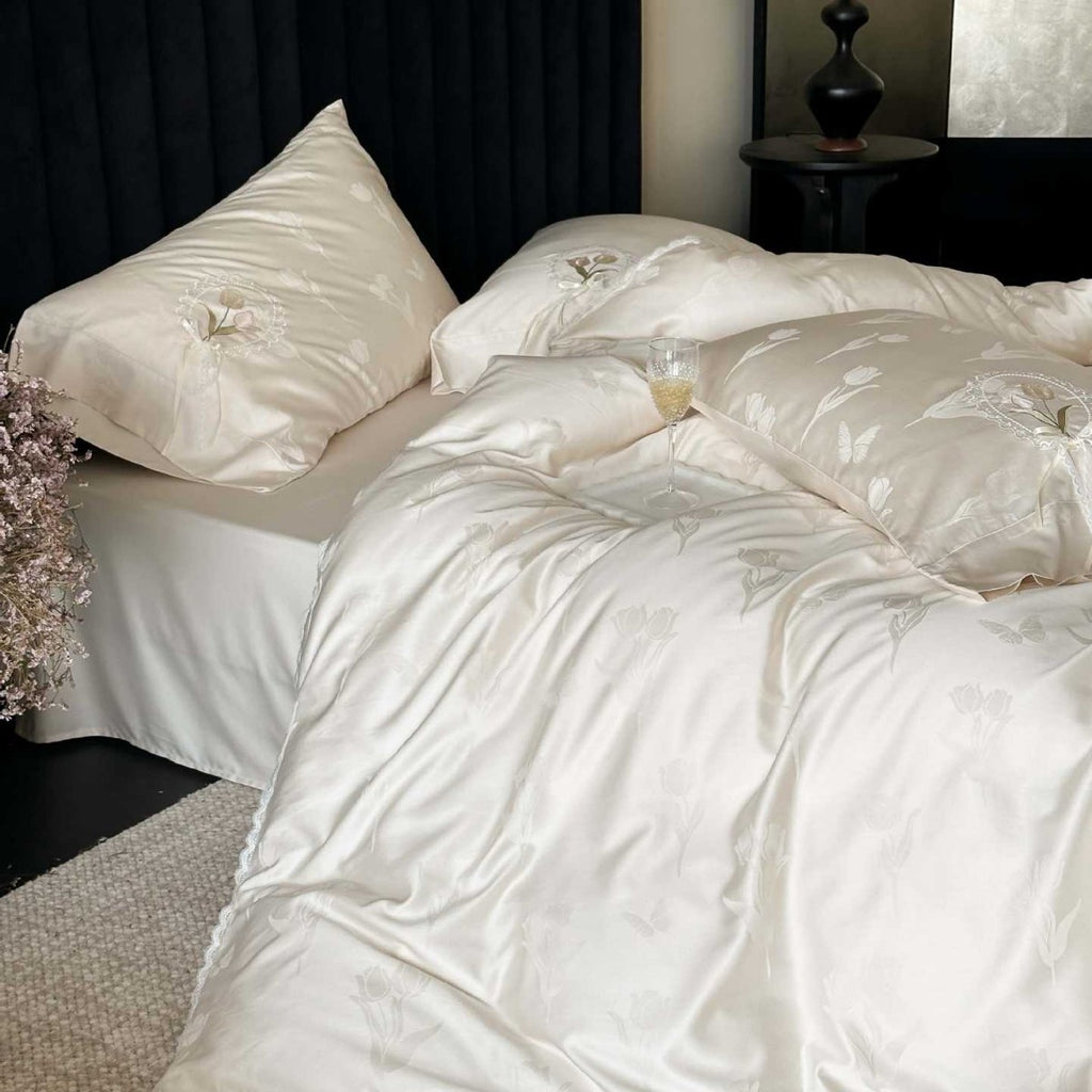 Elegant satin bedding set with floral jacquard embroidery and lace trim