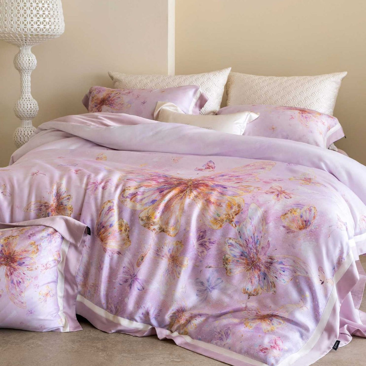 Luxurious cotton satin bedding set with large butterfly print and fine satin piping