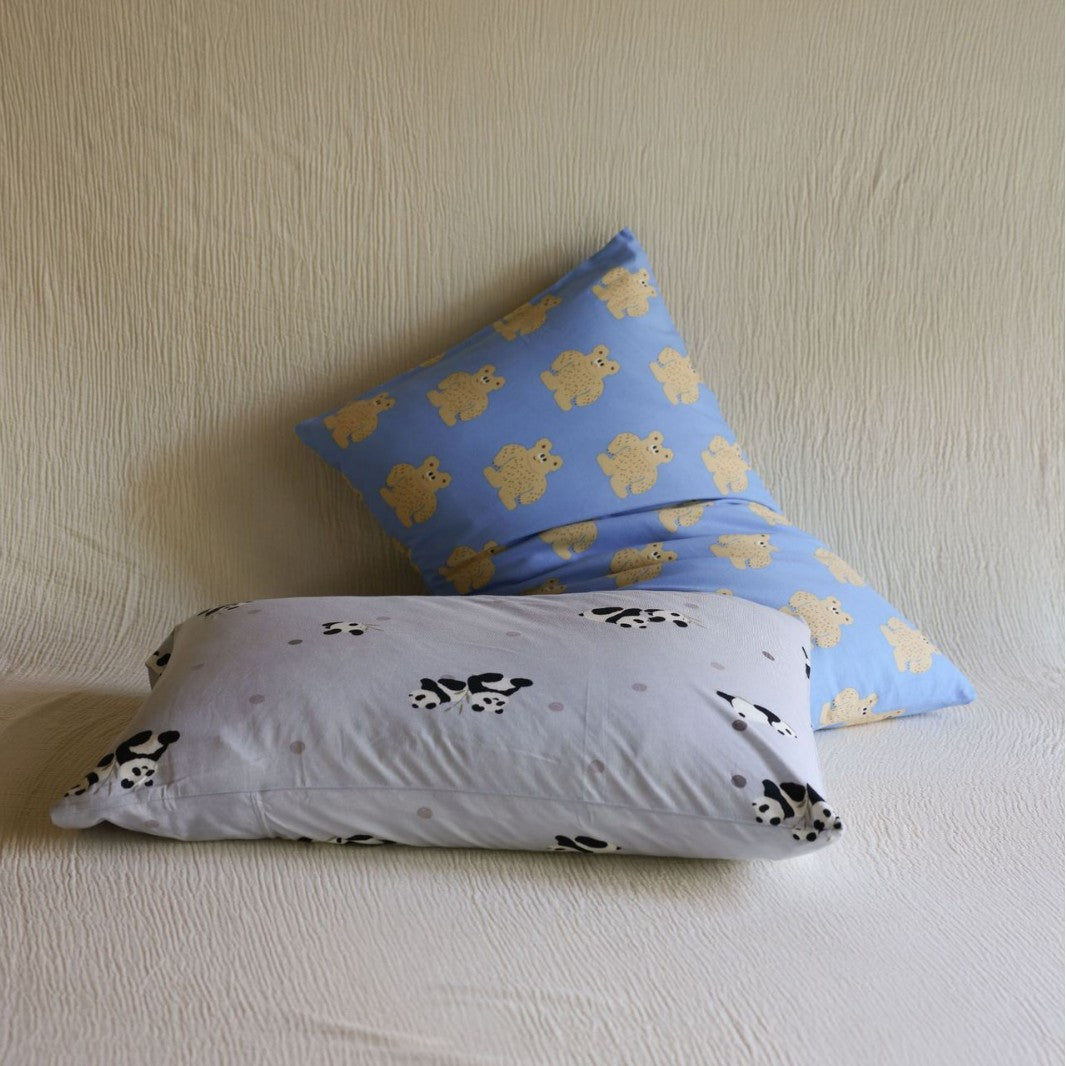 Children's pillowcase made of cotton percale with cute bear print