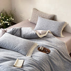 Reversible cotton satin bedding set with fine jacquard structure and lace trim