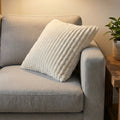 Decorative Pillow with High-Quality Felpa Vinantica