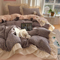 Bedding set made of cotton percale with delicate floral design, ruffle frill and reversible duvet cover
