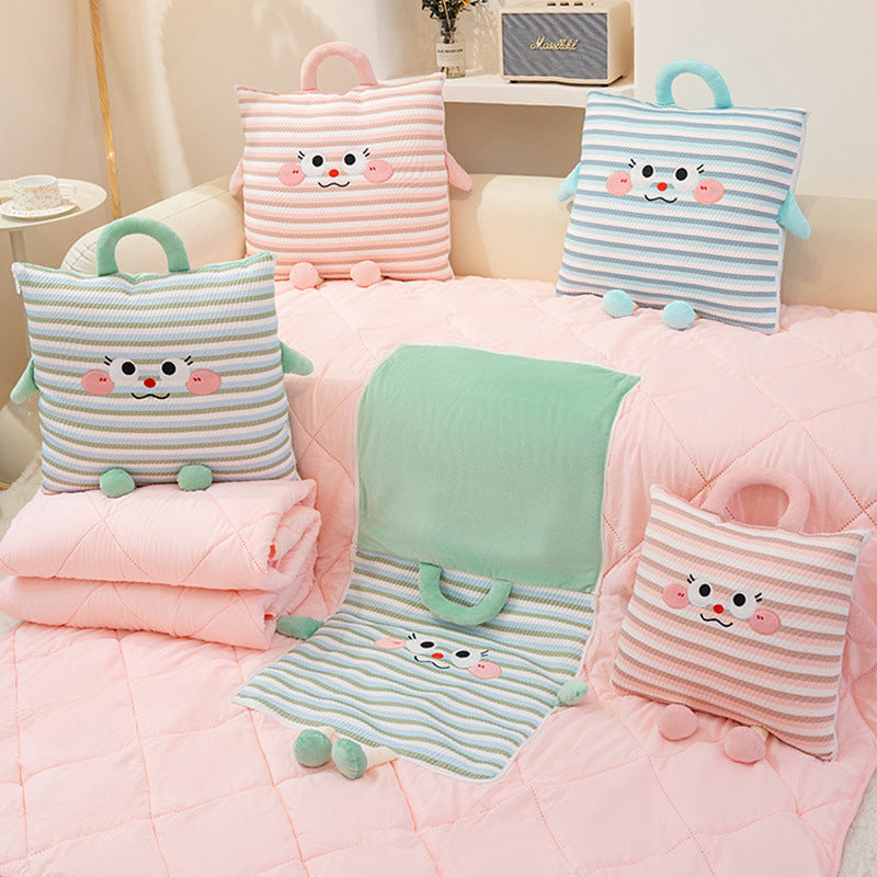 Cuddle pillow with lovable animal motif Vinantica