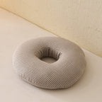 Comfortable donut pillow with ergonomic design Vinantica