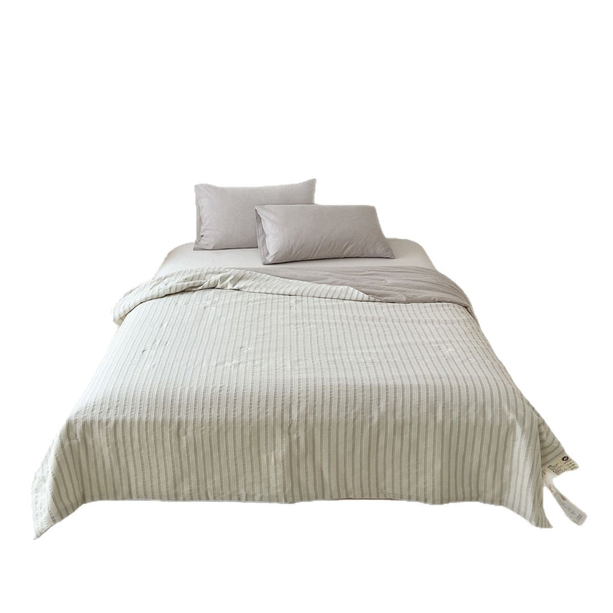Reversible bedding set made of linen-cotton blend with fine stripe pattern