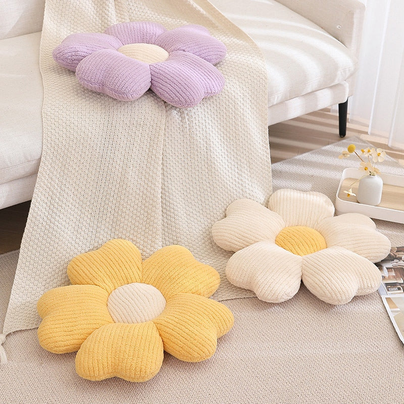 Soft Clover Flower Decorative Pillow
