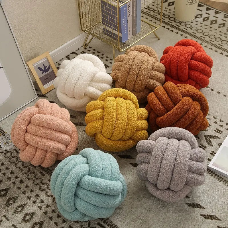 Throw Pillow - Cozy - Hand-Knotted Ball - Sheepskin