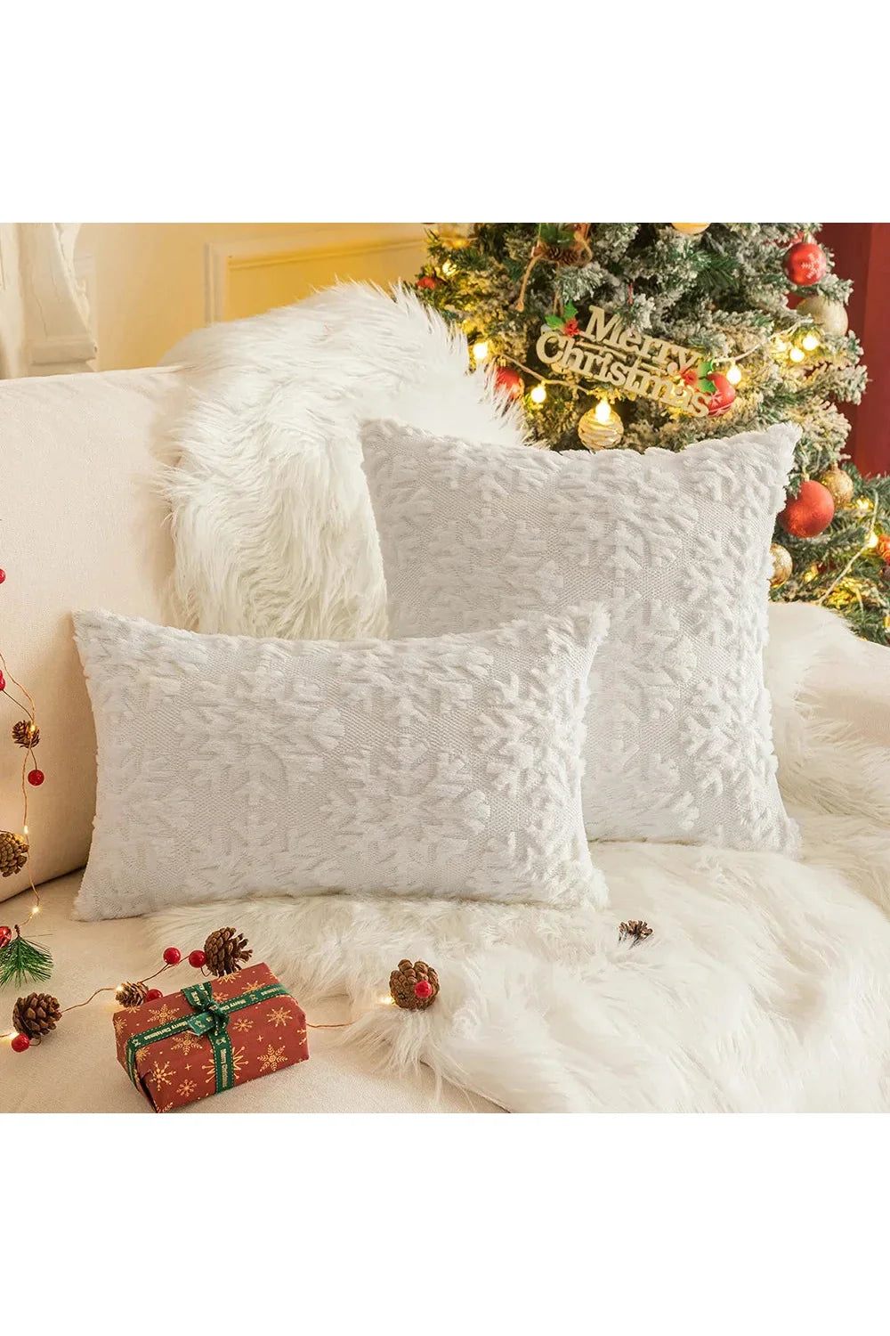 Plush decorative cushion cover | Vinantica