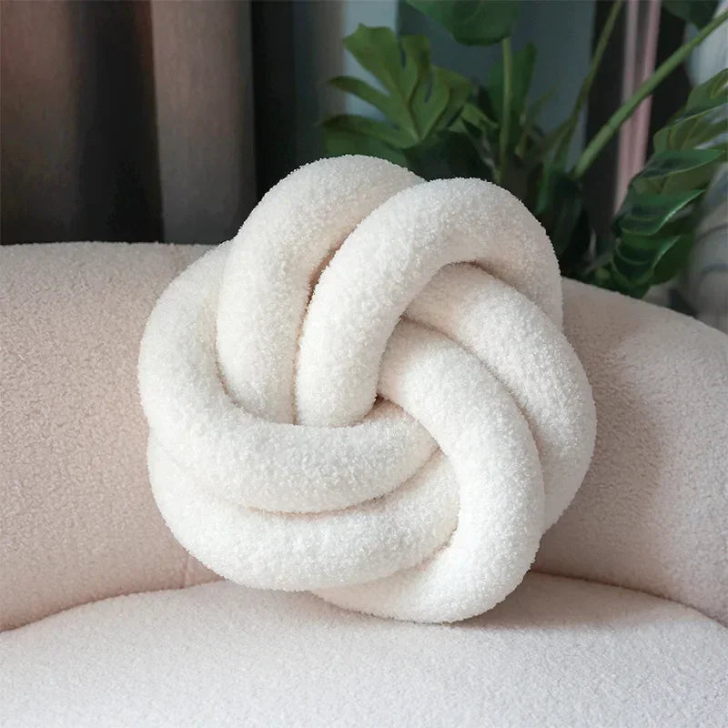 Nordic Cotton Boucle Knot Pillow | Vinantica