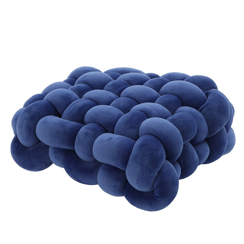 Knotted Ball Decorative Pillow | Vinantica