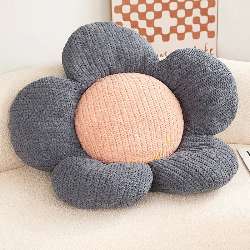 Daisy Cushion