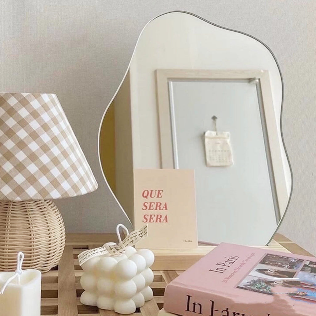 Wavy & Curvy Mirror |