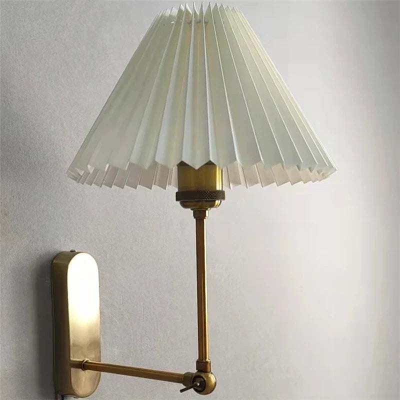 Modern Rotatable Wall Lamp – LED Origami Lampshade for Bedroom, Living Room, and Bathroom Decoration