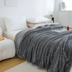 Microfiber blanket – super soft and warm for sofa and bed