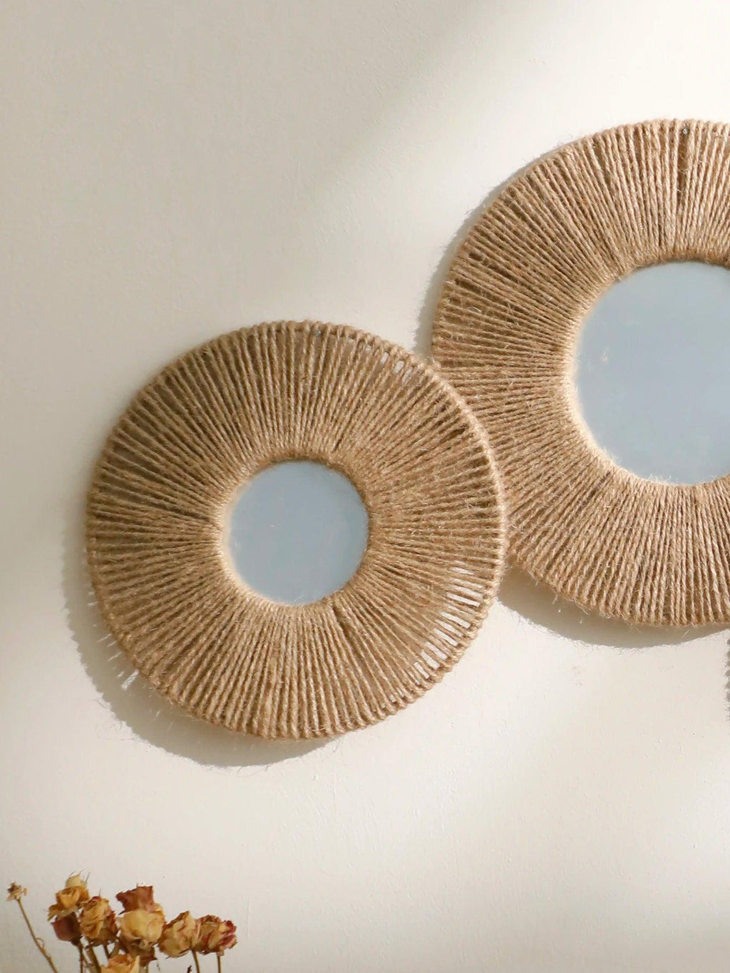 Vinantica | Round decorative wall mirror in boho style with woven hemp rope